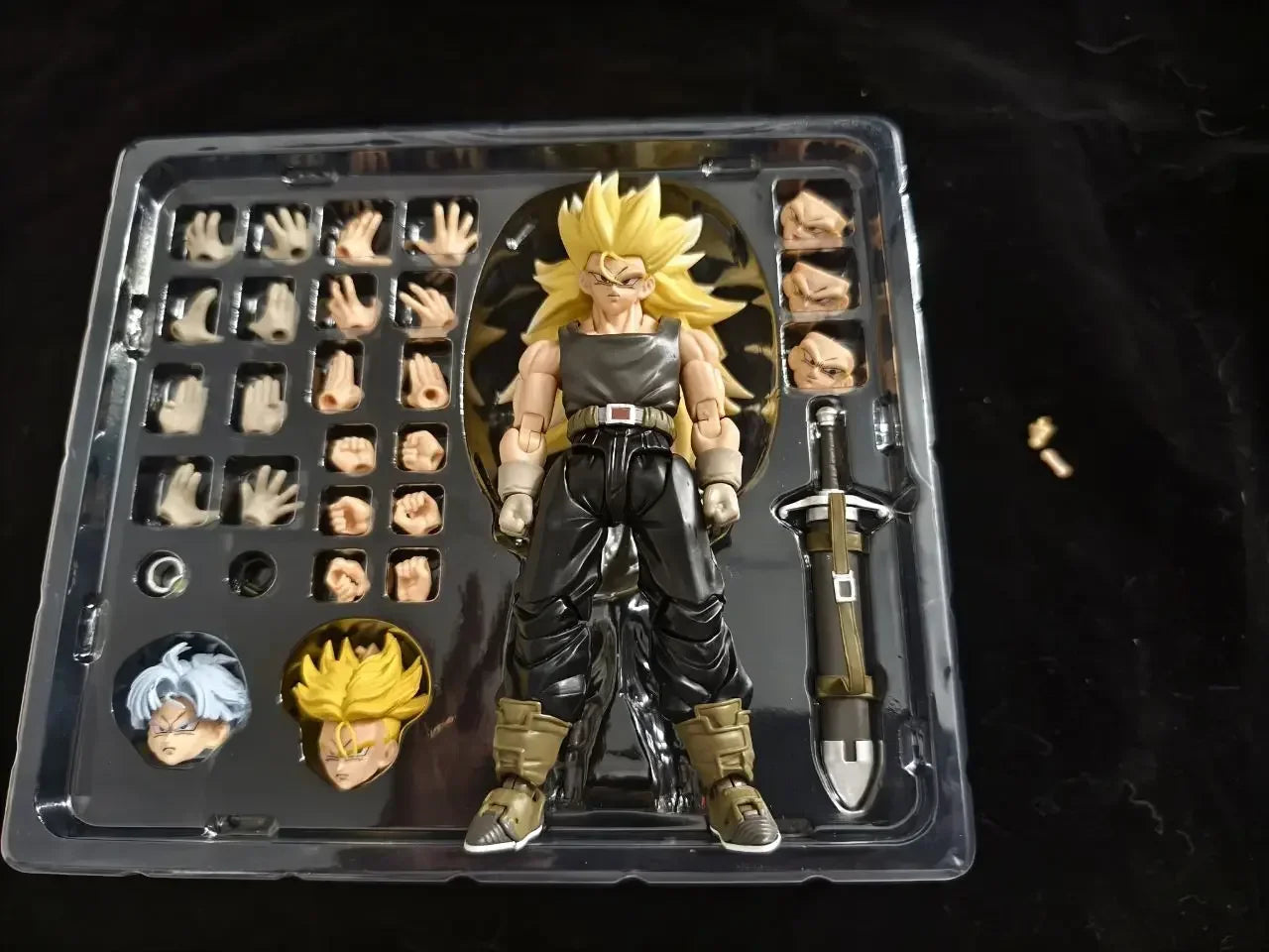 SSS Studio Dragon Ball Trunks SSJ3 Action Figure - Image 9