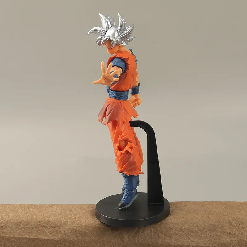 Son Goku Ultra Instinct Collectible Figure – 23CM Dragon Ball Z Masterpiece - Image 5