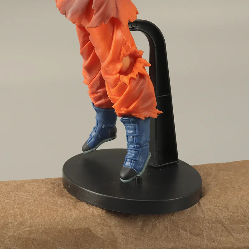 Son Goku Ultra Instinct Collectible Figure – 23CM Dragon Ball Z Masterpiece - Image 3